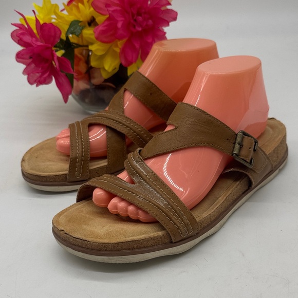 Clarks Shoes - Clarks Women’s Brown Strappy Comfort Sandals Size 12 MCS9992P